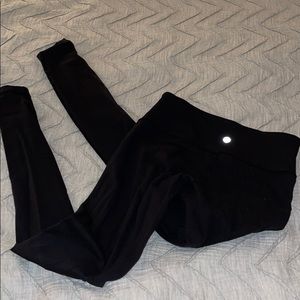 Black LuluLemon Leggings
